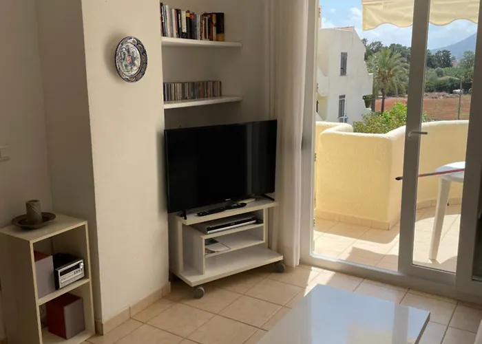 Апартаменти Violetta 27 *